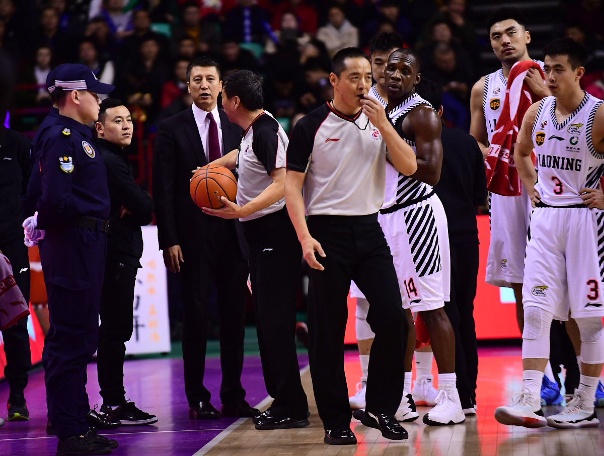 关于奥兰多魔术迎全明星赛关键赛；今晨内部沟通；气氛紧张；训练强度明显提升的信息