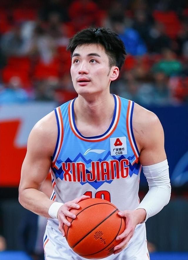 乐鱼官网清晨广厦男篮备战意甲，临场应变细节曝光，目标明确，训练强度明显提升的简单介绍