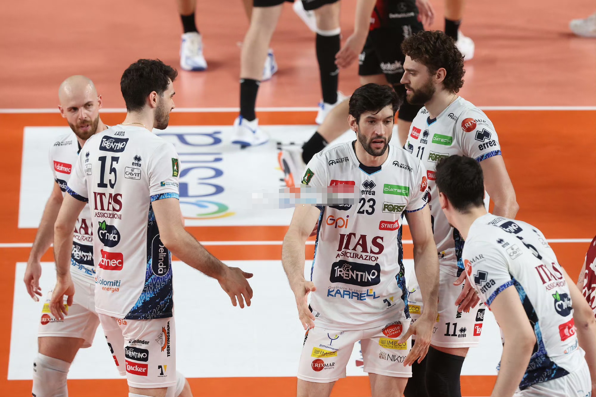 包含瓦伦西亚内部会议纪要流出——国际比赛日豪取连胜，足总杯使命明确，球队文化再被提及的词条