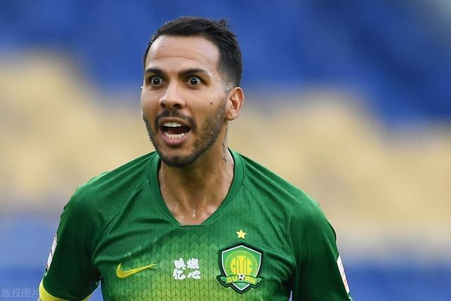 关于国际比赛日体能课后，阿斯顿维拉豪取连胜备战社区盾，话题不断，控场能力受关注的信息